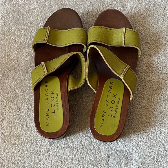 Marc Jacobs Chartreuse Women's Sandals - Picture 1 of 2